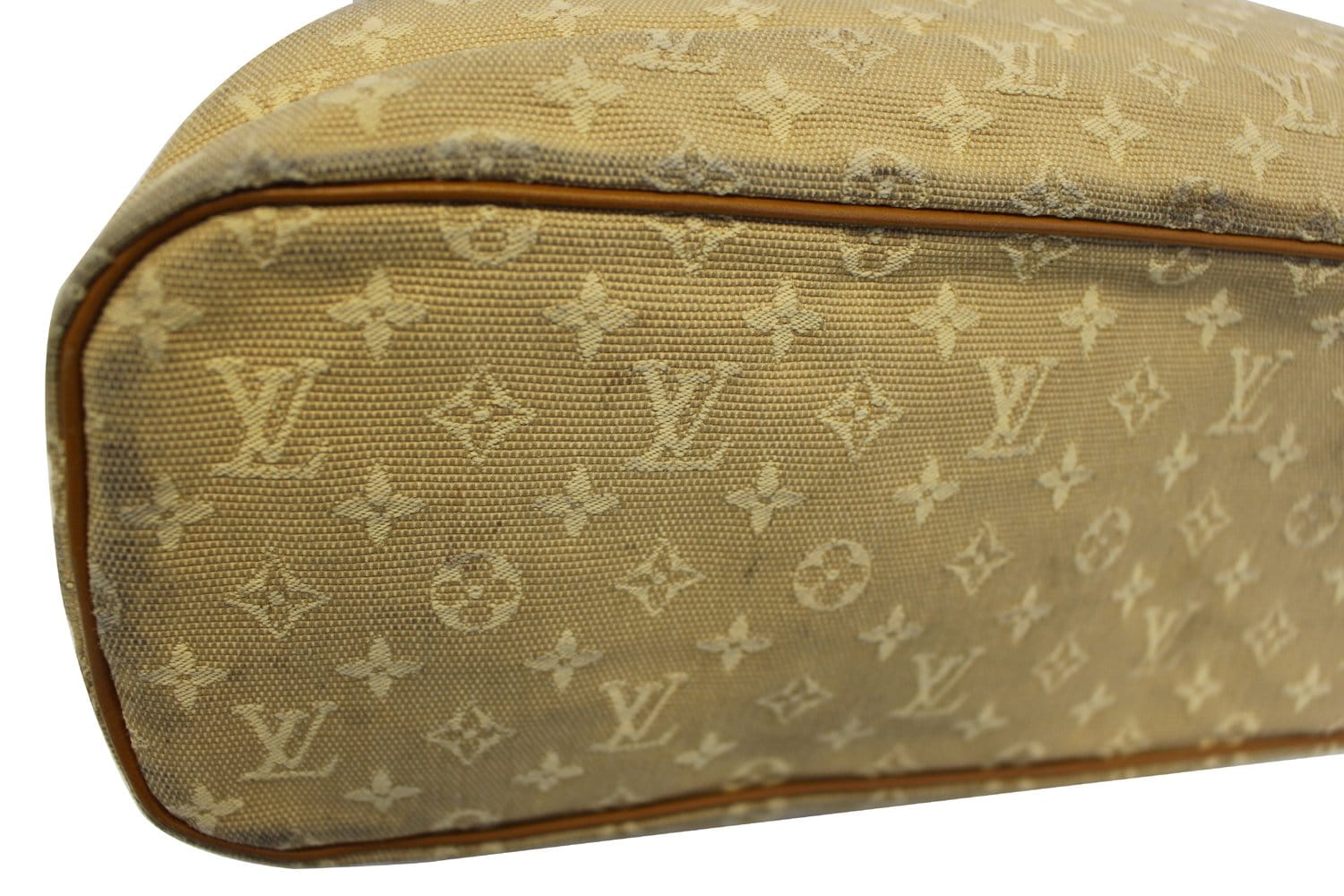 Mini short Louis Vuitton Beige size 34 FR in Polyamide - 33908683