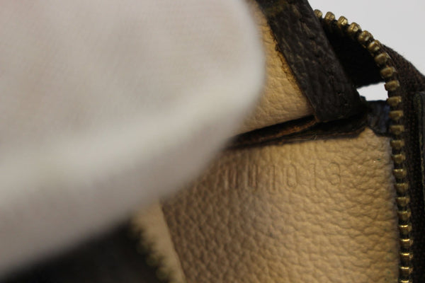 LOUIS VUITTON Monogram Poche Toilette 19 Cosmetics Pouch