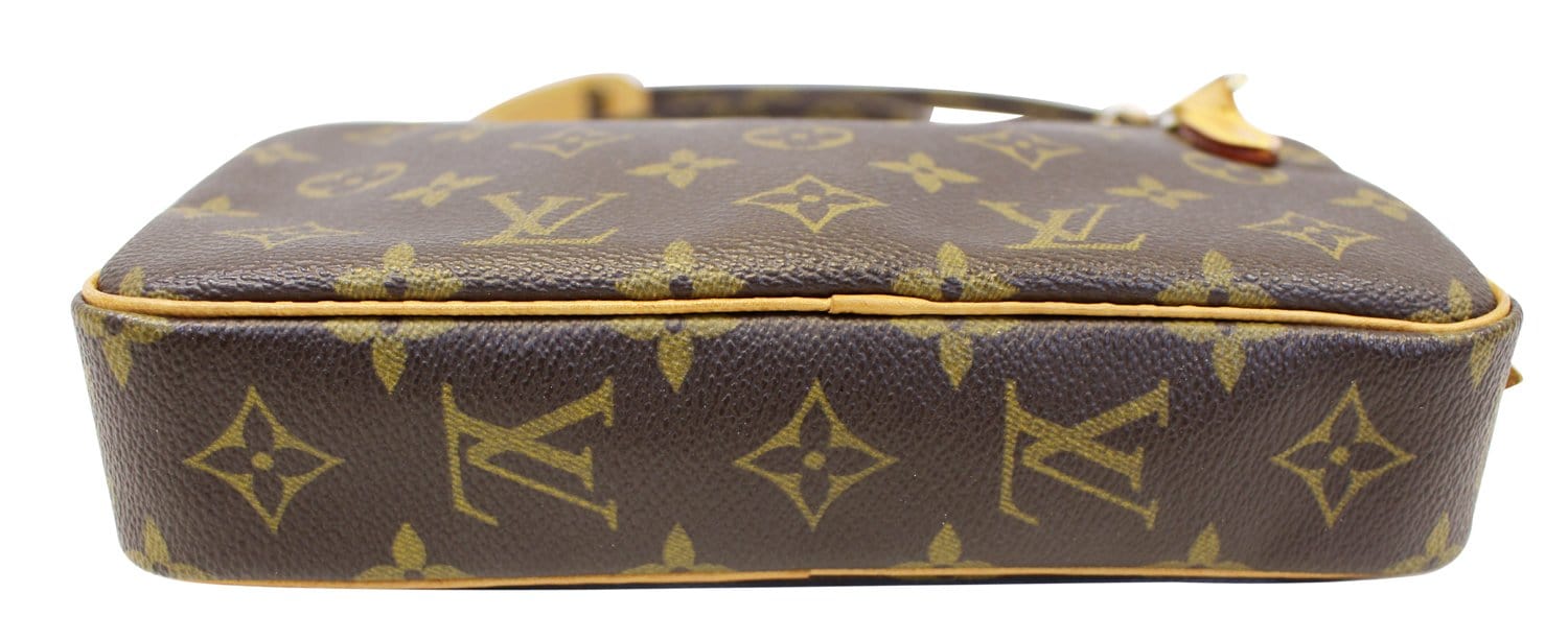Louis Vuitton Monogram Pochette Marly Bandouliere (SHG-Q1HIos) – LuxeDH