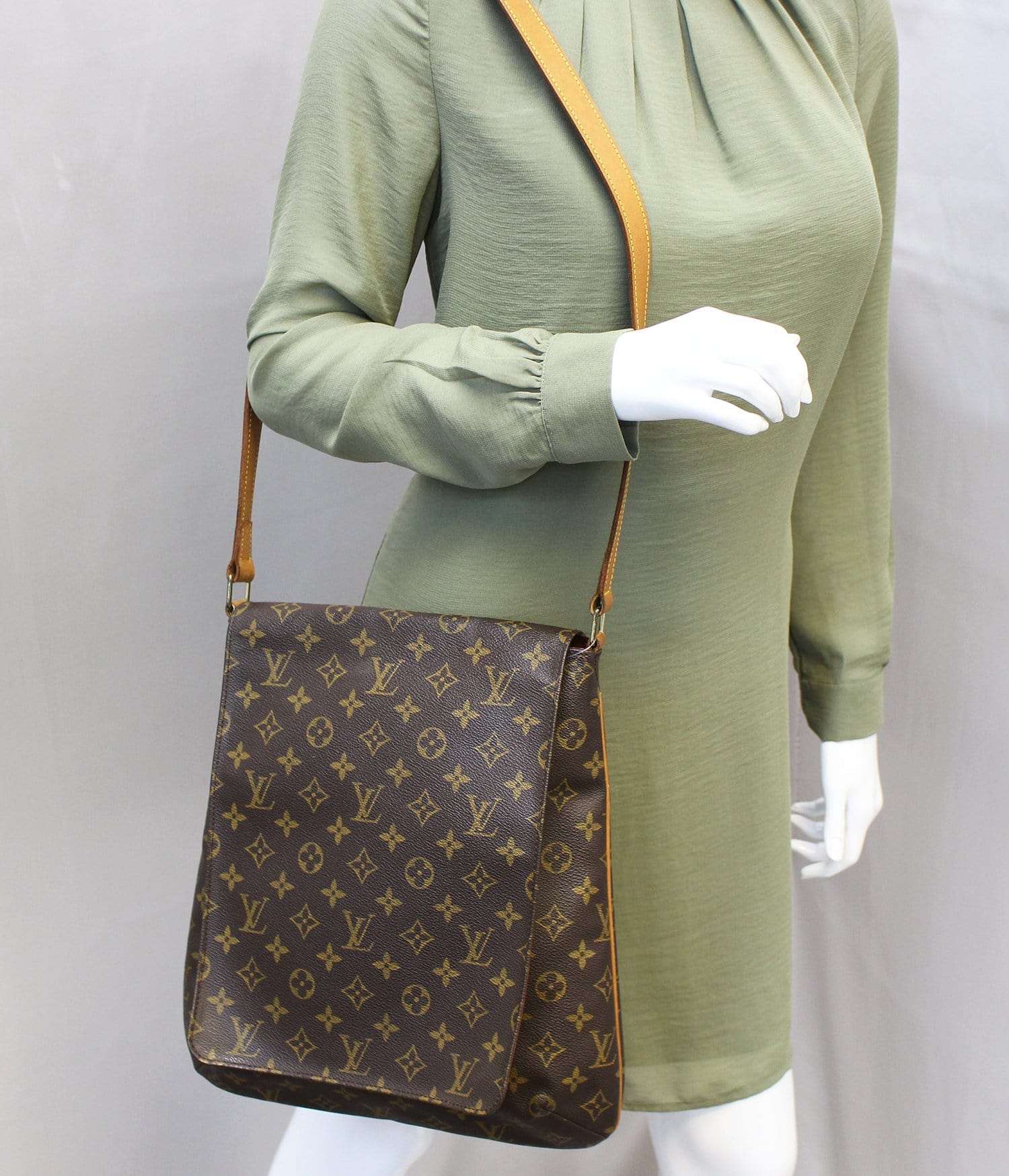 Louis Vuitton Musette Shoulder bag 374910