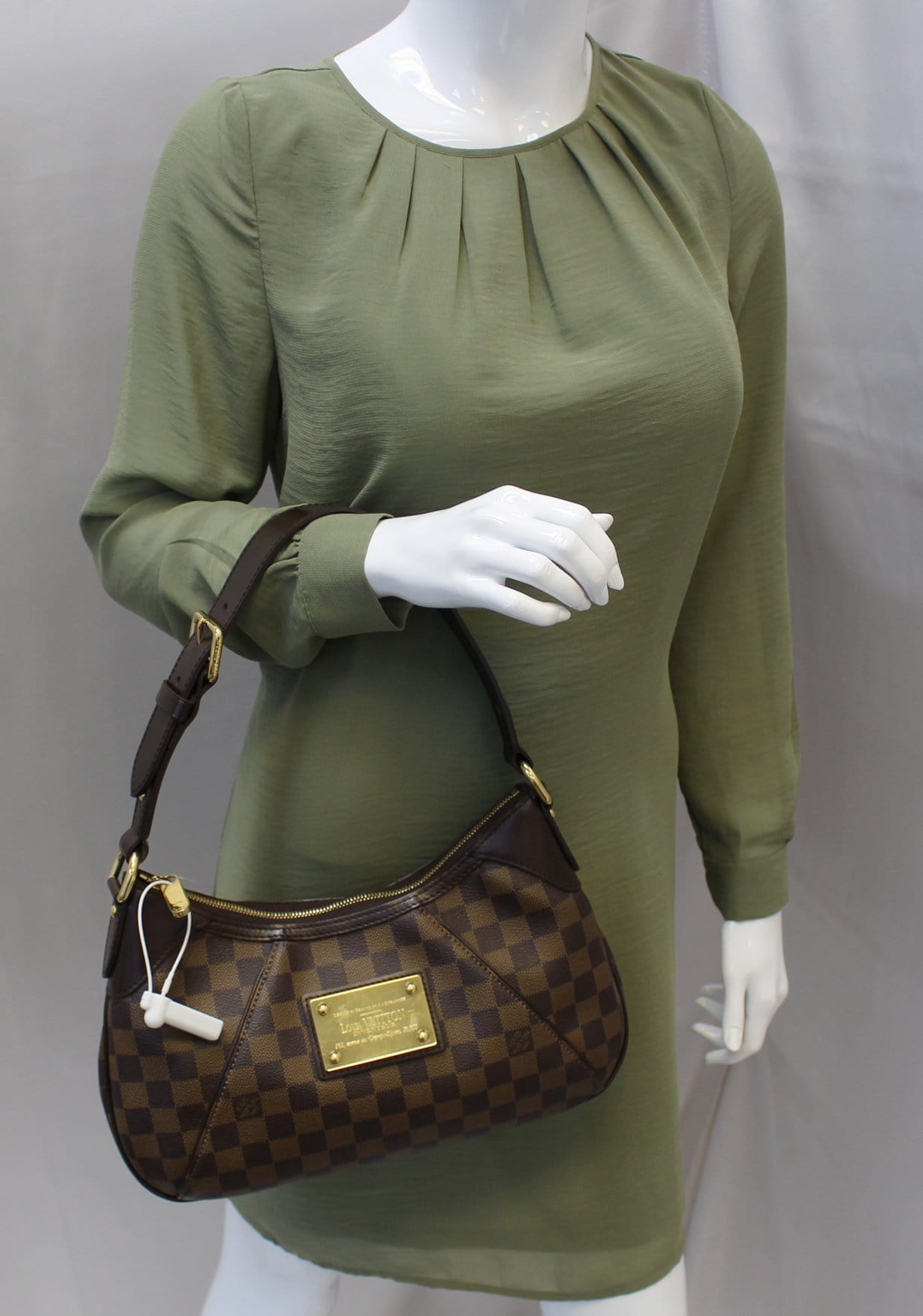 Louis Vuitton pre-owned Thames PM Shoulder Bag - Farfetch