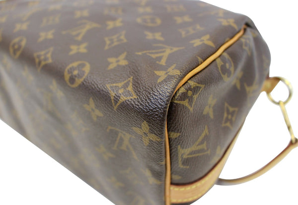 LOUIS VUITTON Monogram Canvas Speedy 30 Bandouliere Satchel Bag