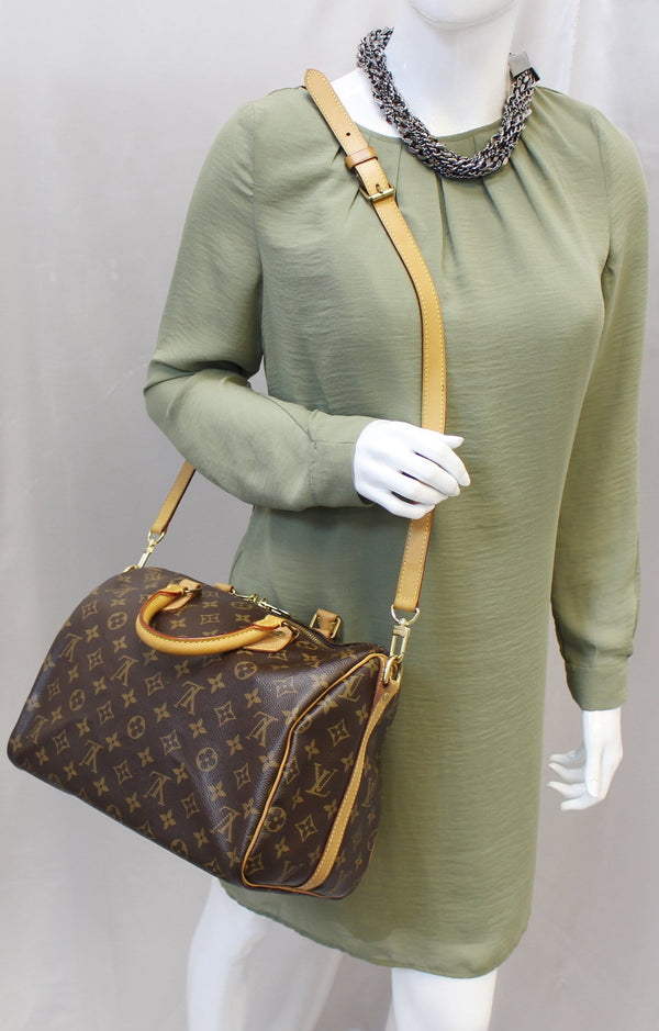 LOUIS VUITTON Monogram Canvas Speedy 30 Bandouliere Satchel Bag