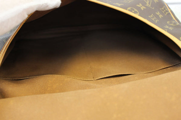 LOUIS VUITTON Monogram Saumur 35 Shoulder Bag