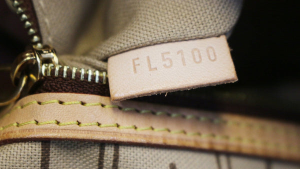 LOUIS VUITTON Monogram Canvas Delightful GM Shoulder Bag