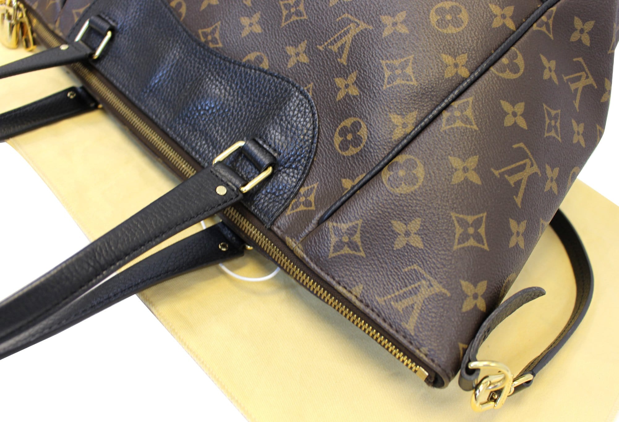 Louis Vuitton Estrela Nm Monogram Noir .circa 2015 :new Shoulder Bag 16%  off retail