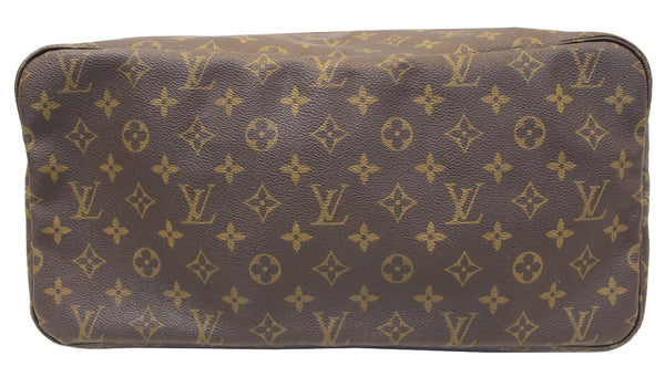 LOUIS VUITTON Monogram Canvas Neverfull GM Shoulder Bag