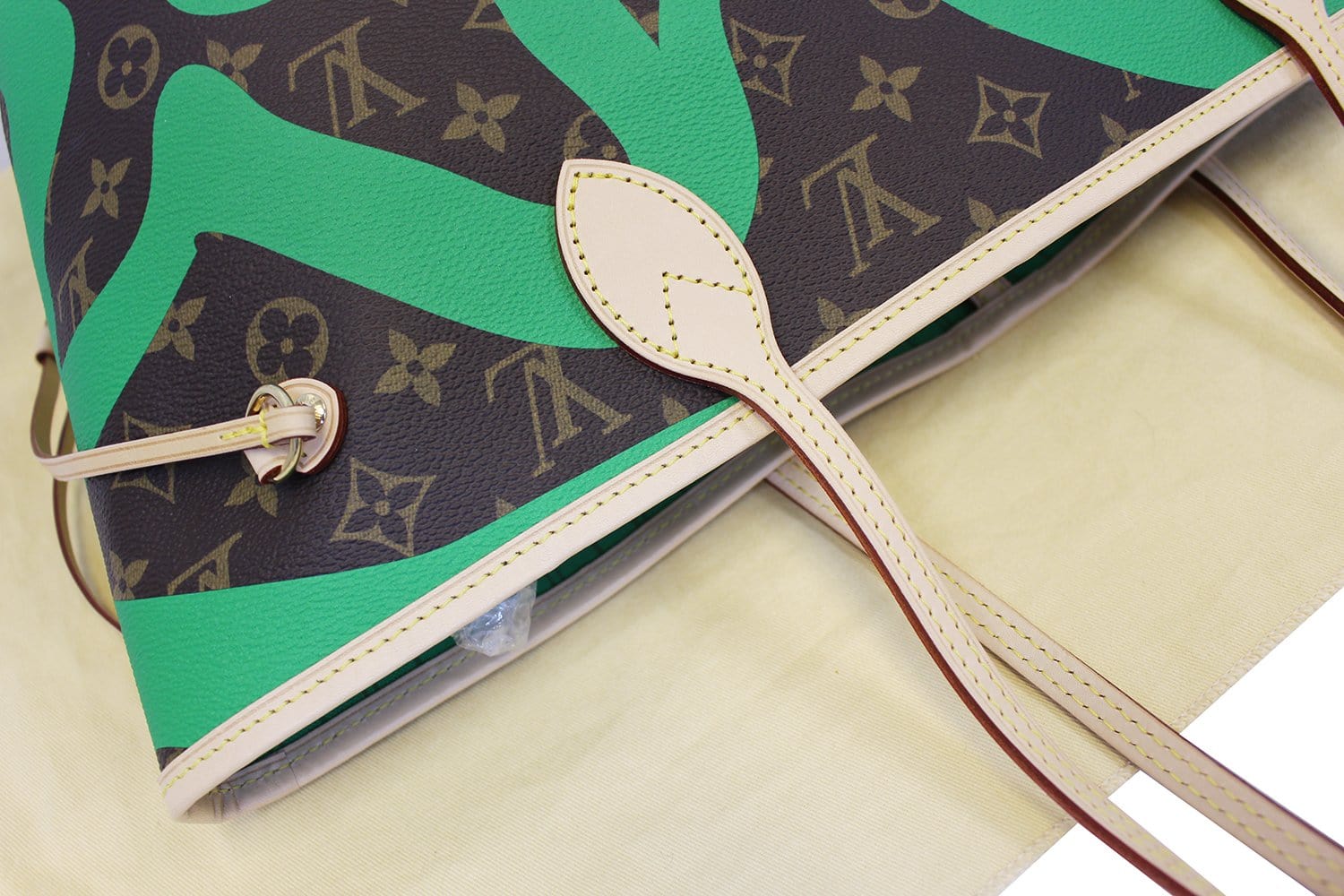 Louis Vuitton Limited Edition Turquoise Monogram V Neverfull MM