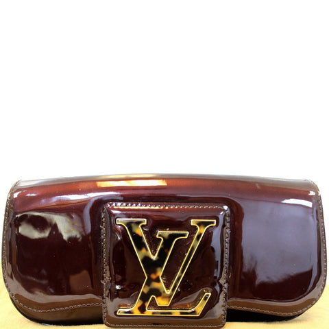 LOUIS VUITTON Sobe Pochette Vernis Rouge Fauviste Clutch Bag