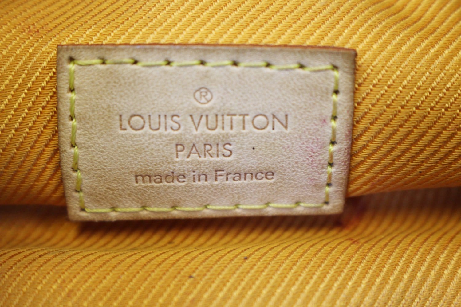 Louis Vuitton Gold Monogram Coated Fabric Limited Edition Limelight African  Queen Clutch Bag Louis Vuitton