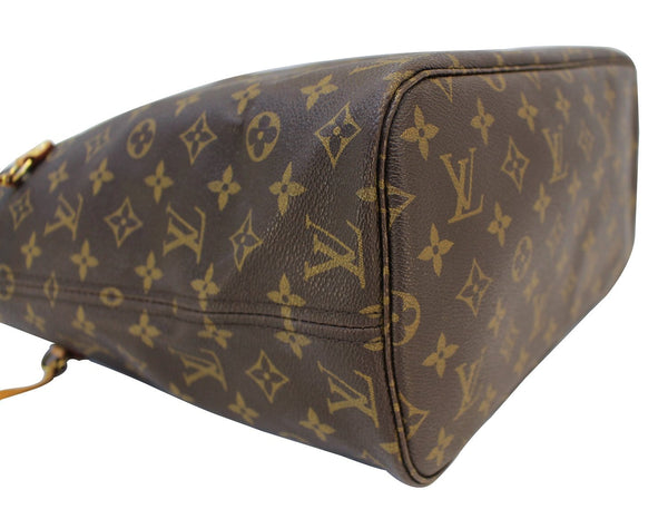 LOUIS VUITTON Monogram Neverfull MM Shoulder Bag
