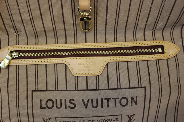 LOUIS VUITTON Monogram Neverfull MM Shoulder Bag