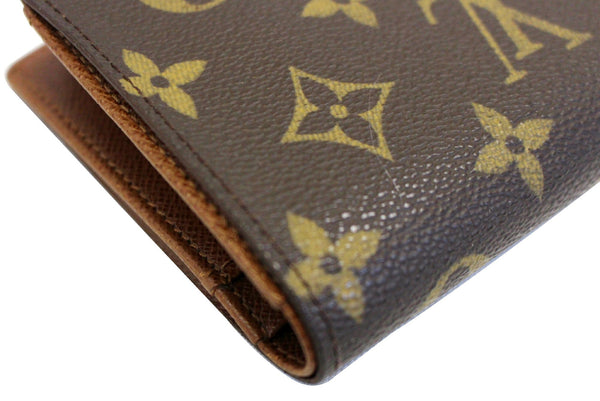 LOUIS VUITTON French Kisslock Monogram Canvas Wallet Brown