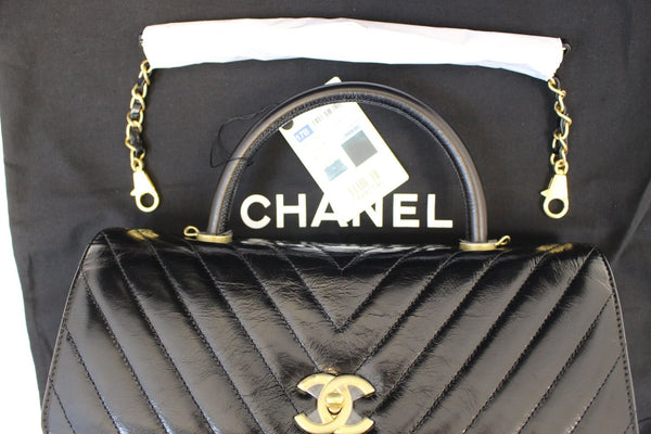 CHANEL Handle Bag Black Leather Quilted Lambskin Chevron Top - online
