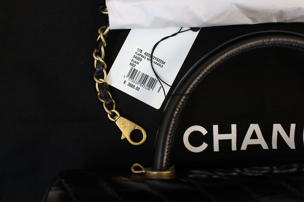 CHANEL Handle Bag Black Leather Quilted Lambskin Chevron Top - zip