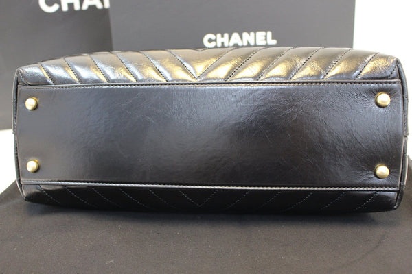 CHANEL Handle Bag Black Leather Quilted Lambskin Chevron Top - bottom