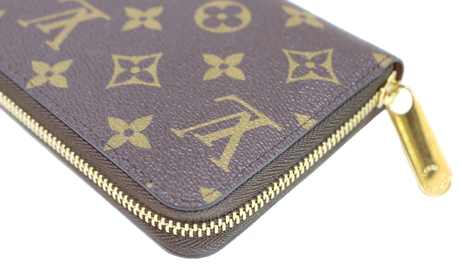 Auth】 Louis Vuitton Video Tape Monogram Zippy Coin Wallet M69301