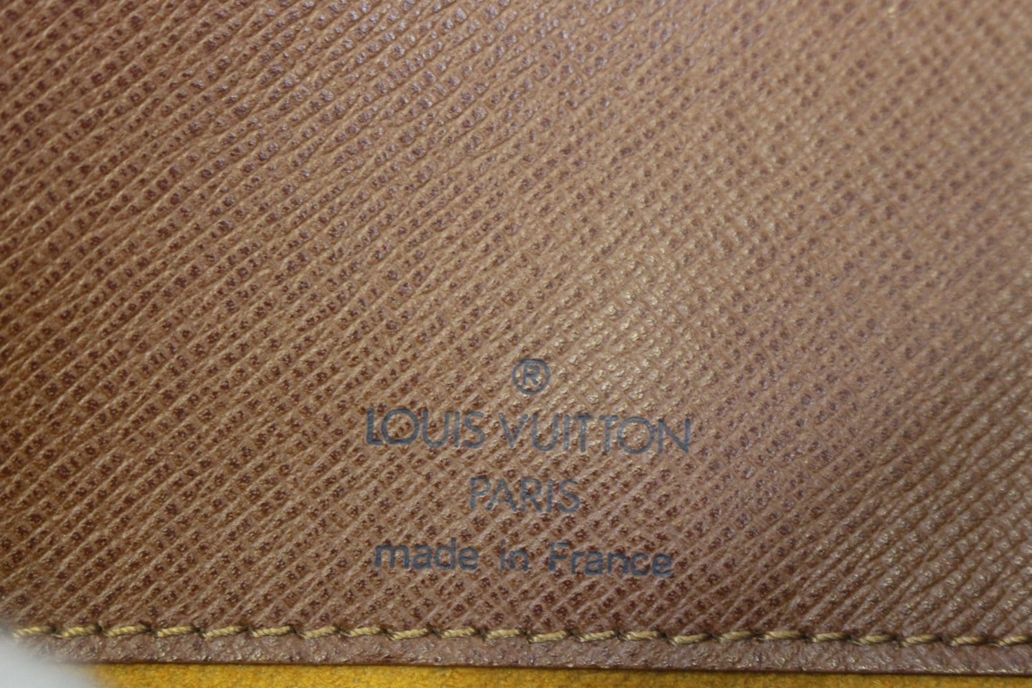 Louis Vuitton XL Monogram  GM Messenger Bag 113lv50 – Bagriculture