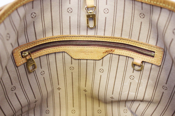 LOUIS VUITTON Delightful PM Monogram Shoulder Hobo Bag