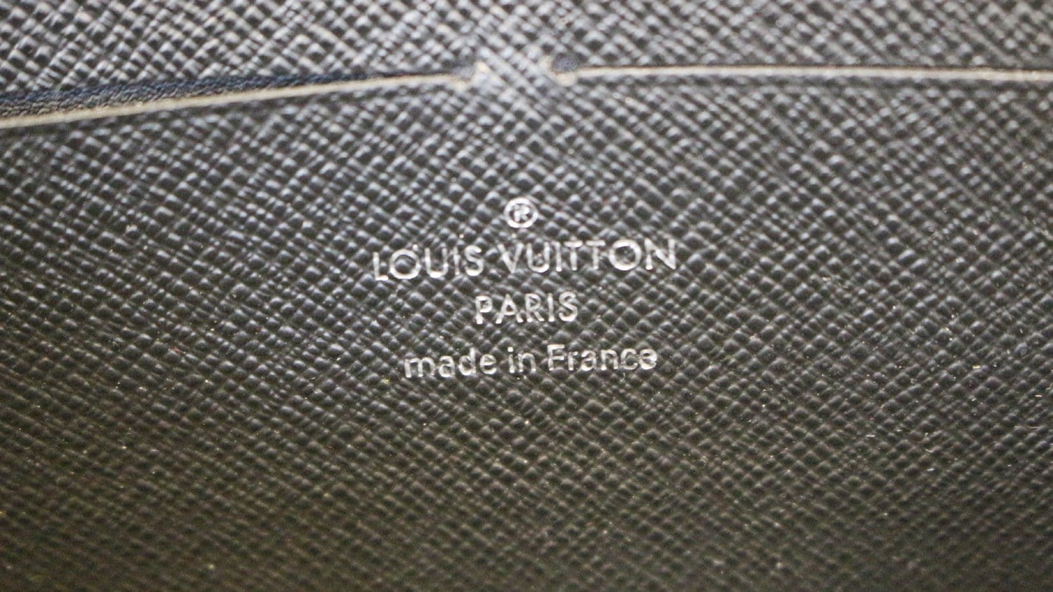 Louis Vuitton Epi Leather World Tour Twist Wallet (SHF-18245) – LuxeDH