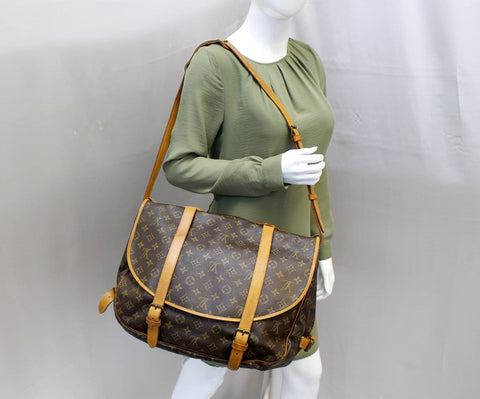 LOUIS VUITTON Shoulder Bag Used Monogram Saumur 43 