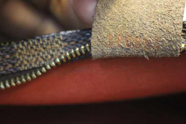 LOUIS VUITTON Damier Ebene Trousse Make-up Bag