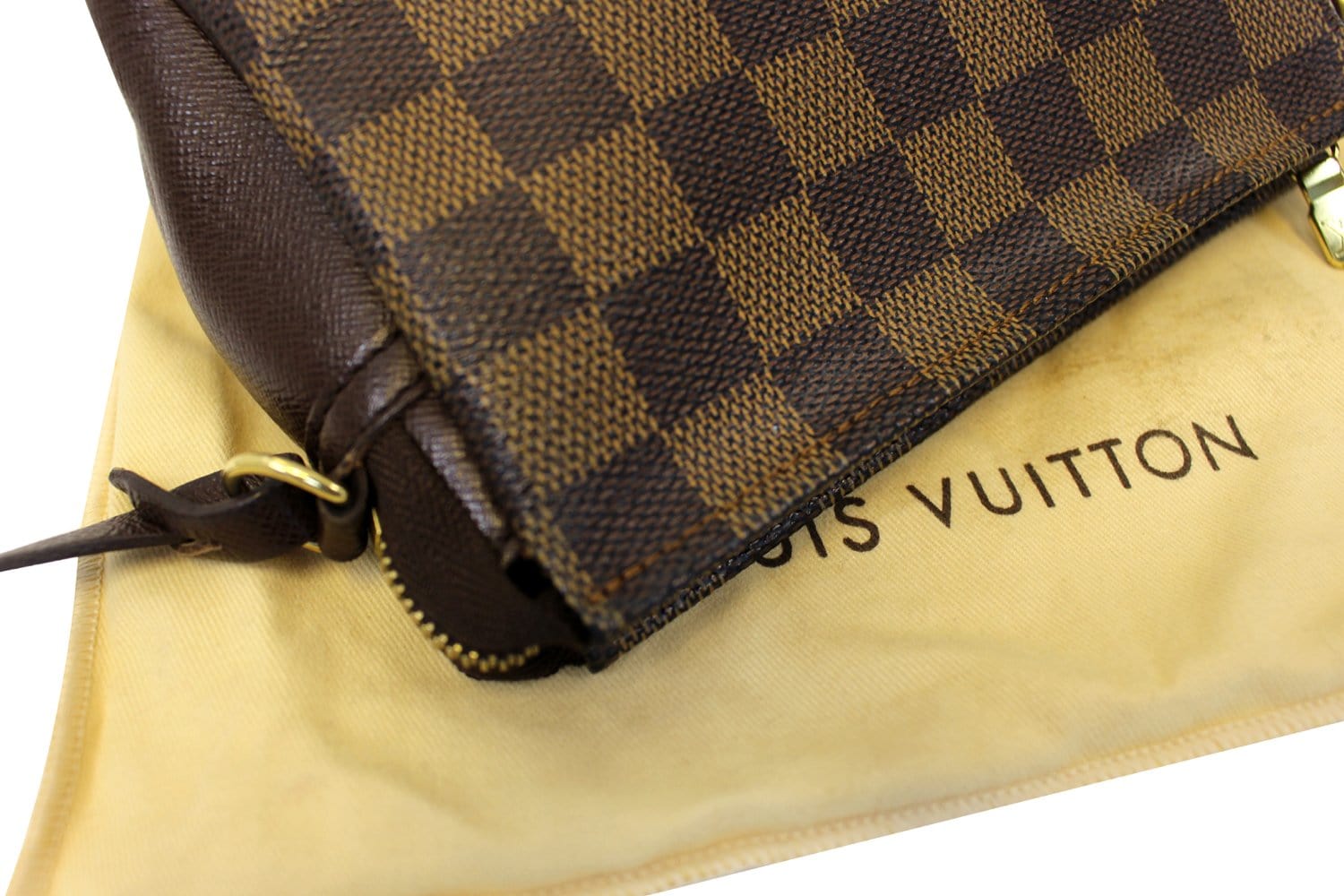Louis Vuitton - Damier Ebene Trousse Pochette on Designer Wardrobe