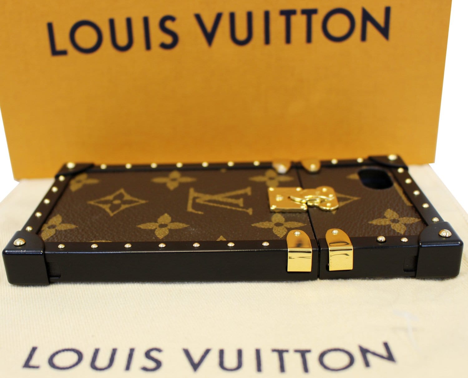 Louis Vuitton Eye-Trunk Monogram Eclipse IPhone 7 Pouch