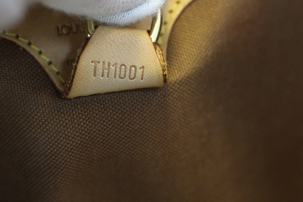 LOUIS VUITTON Monogram Canvas Ellipse MM Bag