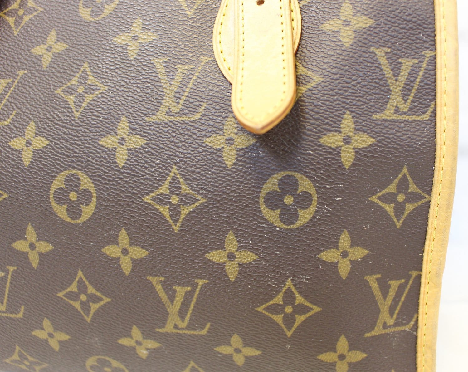 Louis Vuitton M40007 Monogram Canvas Popincourt Haut Shoulder Bag (FL0056)  - The Attic Place