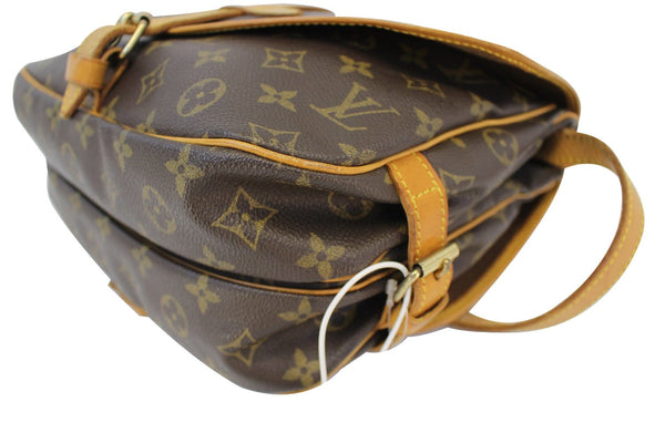 LOUIS VUITTON Monogram Canvas Saumur 30 Messenger Bag