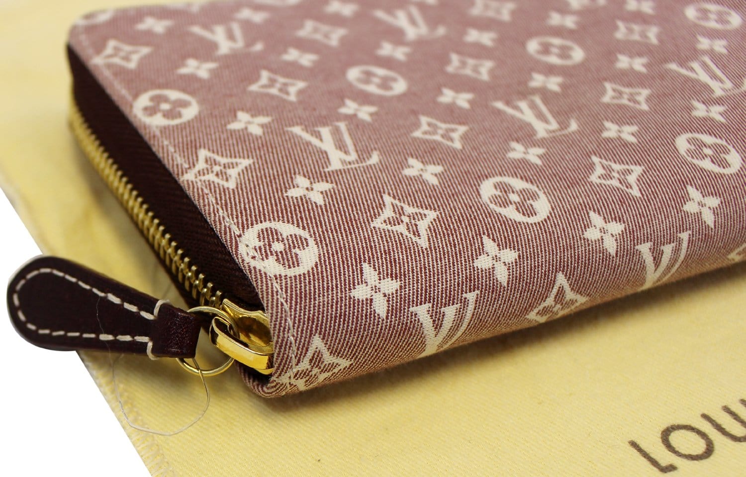 Multi Louis Vuitton Monogram LV Pop Zippy Wallet, Louis Vuitton Damier T&B  Mini Pochette Accessoires Pouch N58011