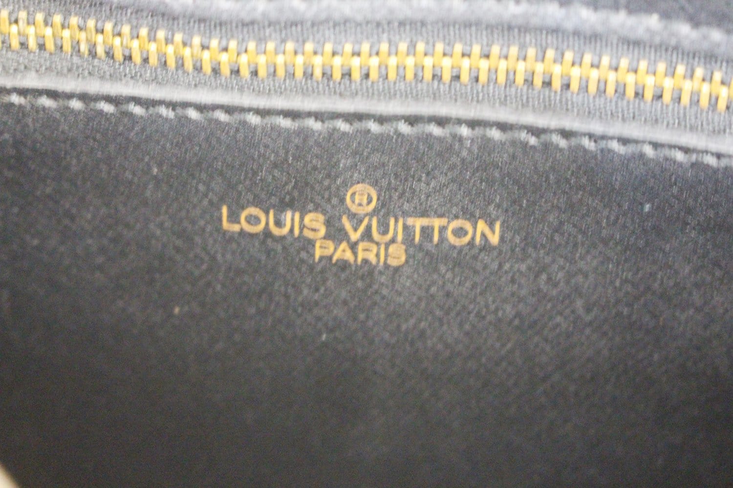 Louis Vuitton Epi Jeune Fille Rust Crossbody - The Purse Ladies