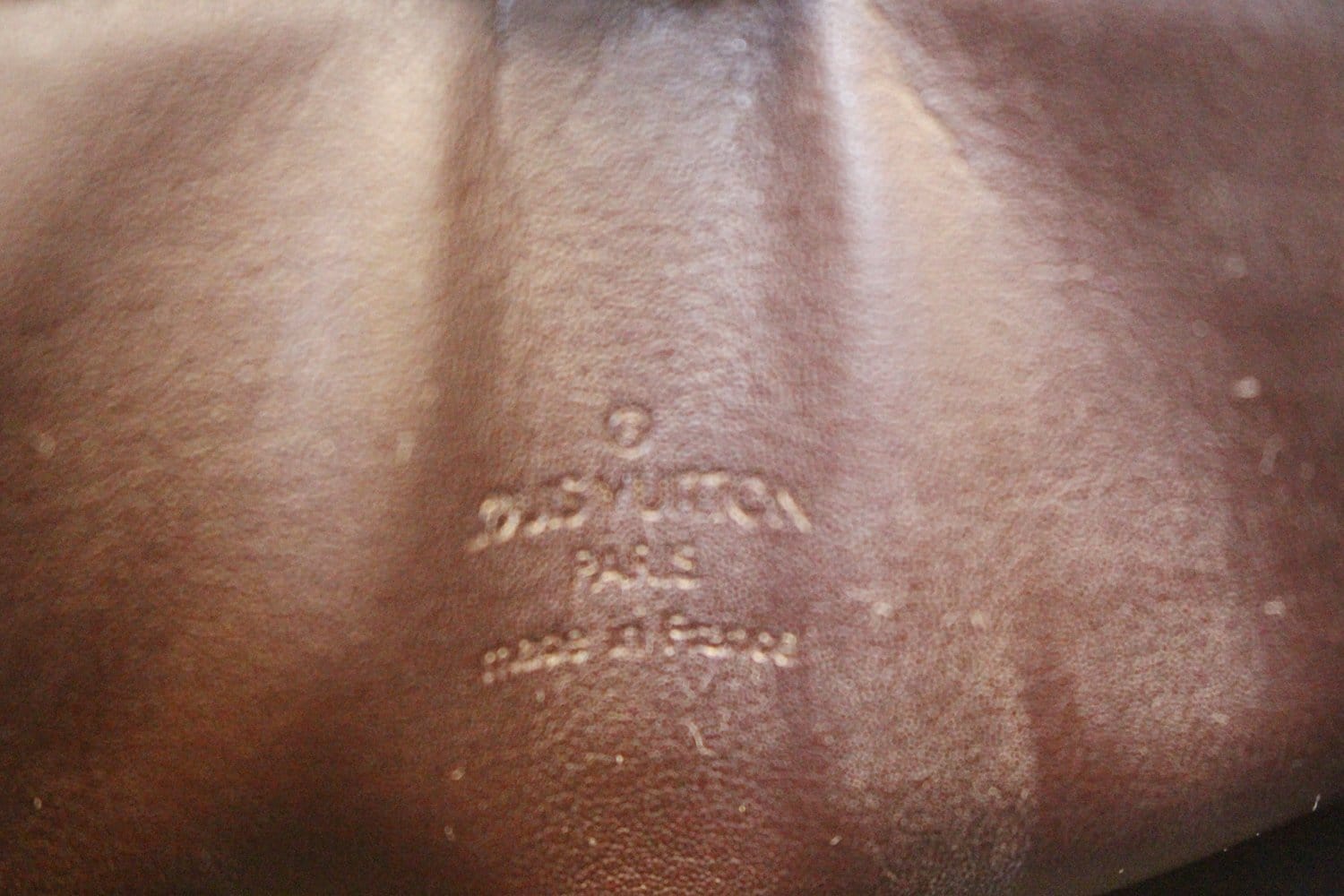 Louis Vuitton, Bags, Louis Vuitton Bedford Monogram Vernis Nude Tan Patent  Leather Tote