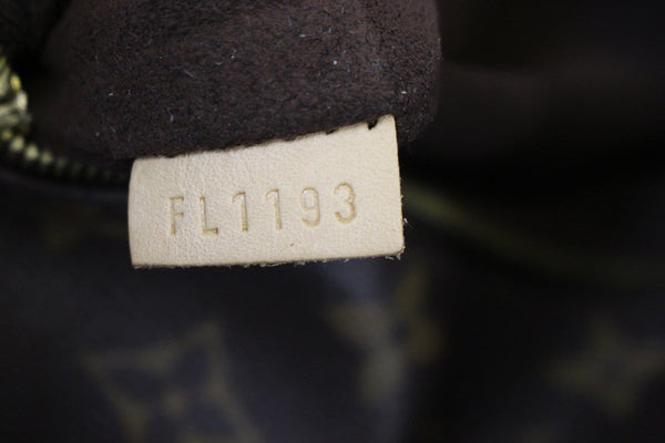 LOUIS VUITTON Metis Hobo Monogram Shoulder Bag with Strap