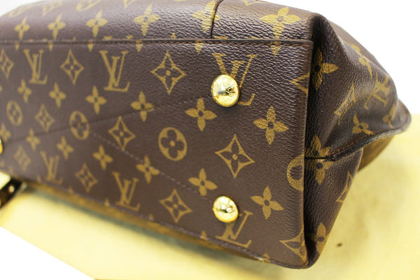 LOUIS VUITTON Metis Hobo Monogram Shoulder Bag with Strap