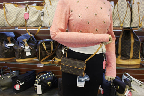 LOUIS VUITTON Monogram Pochette Florentine Waist Bag