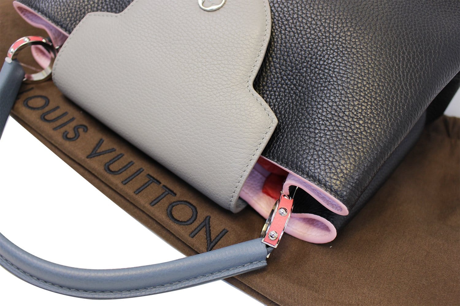 Louis Vuitton Capucines MM Bag in Black Taurillon Leather