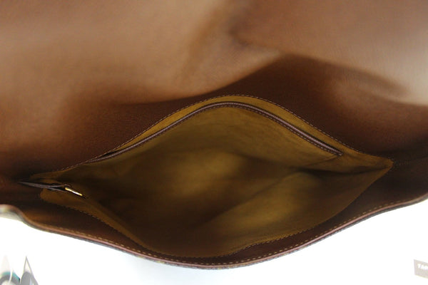 LOUIS VUITTON Monogram Canvas Musette Brown Crossbody Bag