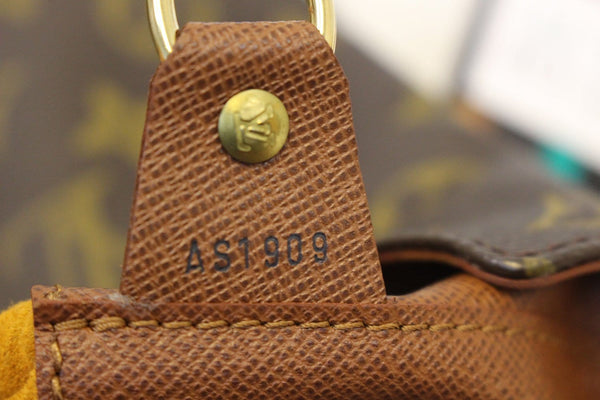 LOUIS VUITTON Monogram Canvas Musette Brown Crossbody Bag