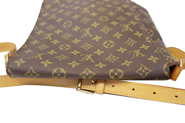 LOUIS VUITTON Monogram Canvas Musette Brown Crossbody Bag
