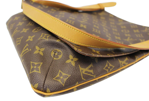 LOUIS VUITTON Monogram Canvas Musette Brown Crossbody Bag