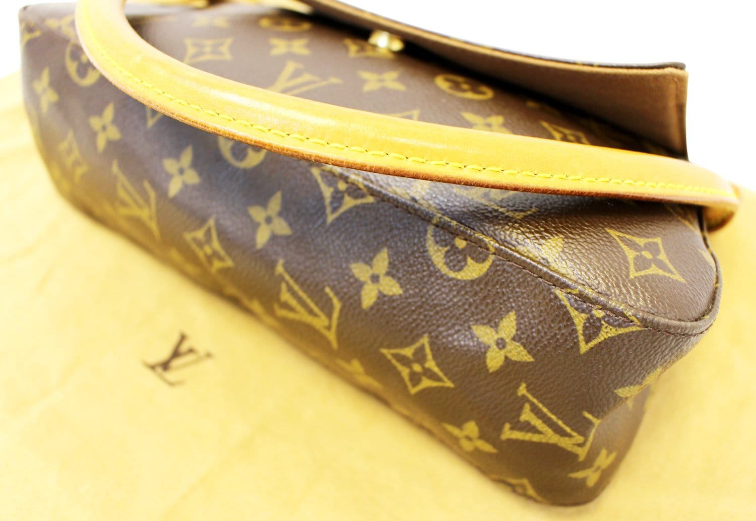 Sold at Auction: Louis Vuitton Monogram Canvas Looping PM Handbag