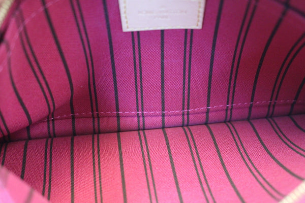 LOUIS VUITTON Pochette Wristlet Neverfull GM Monogram Canvas Pouch 