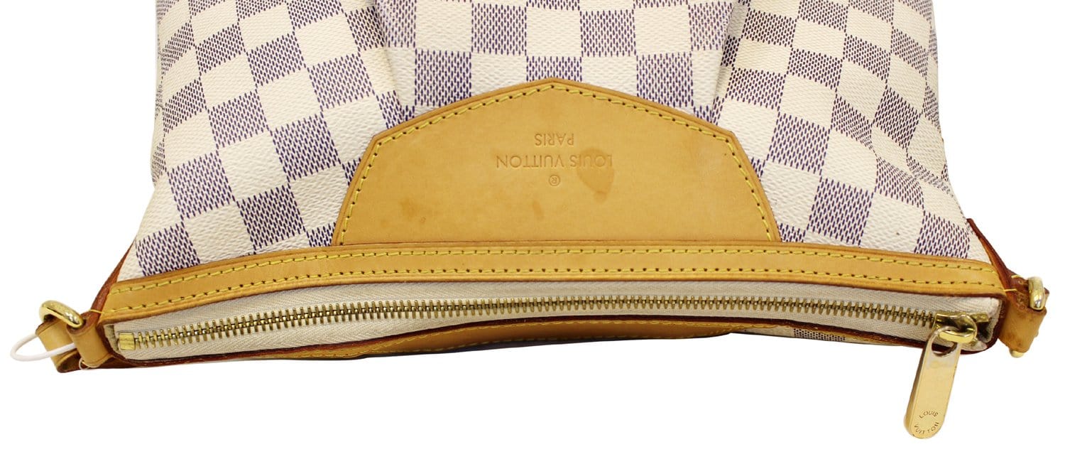 Louis Vuitton Siracusa Pm 870962 White Damier Azur Canvas Cross Body Bag at  1stDibs