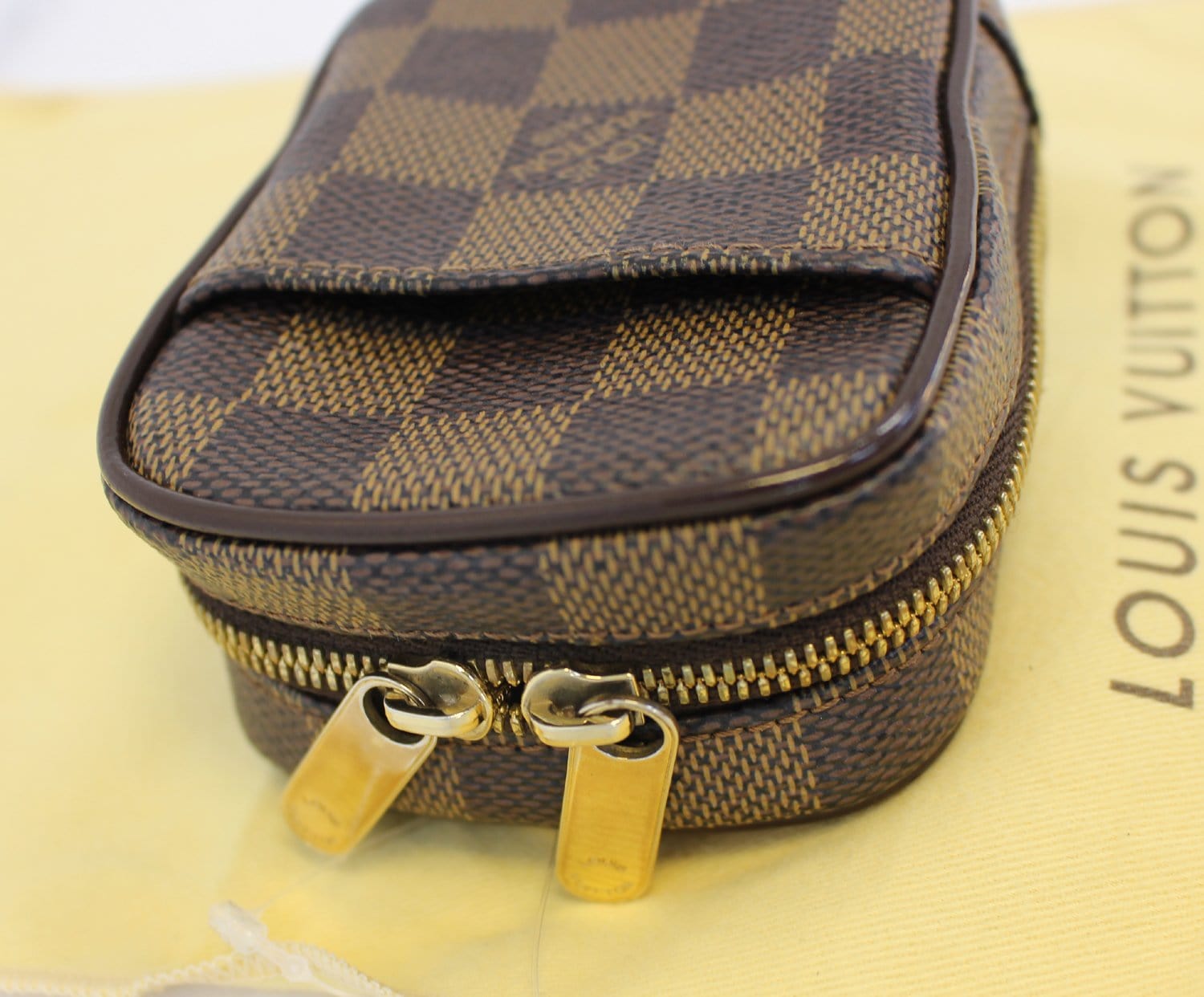 Louis Vuitton, Bags, Louis Vuitton Damier Etui Okapi Pm Camera Case Pouch  N6738 Lv