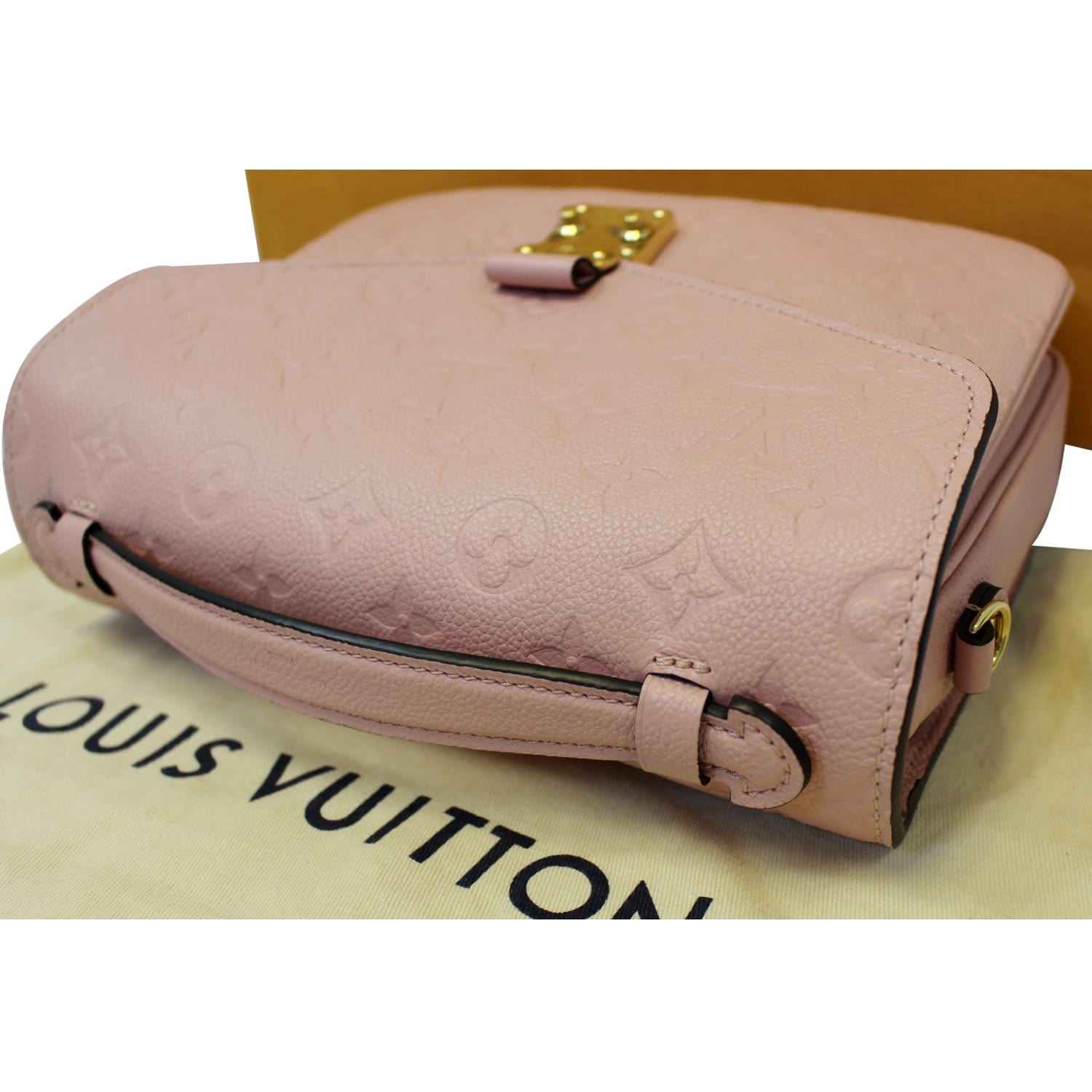 Louis Vuitton Pochette Metis - Rose Poudre - Handbagholic