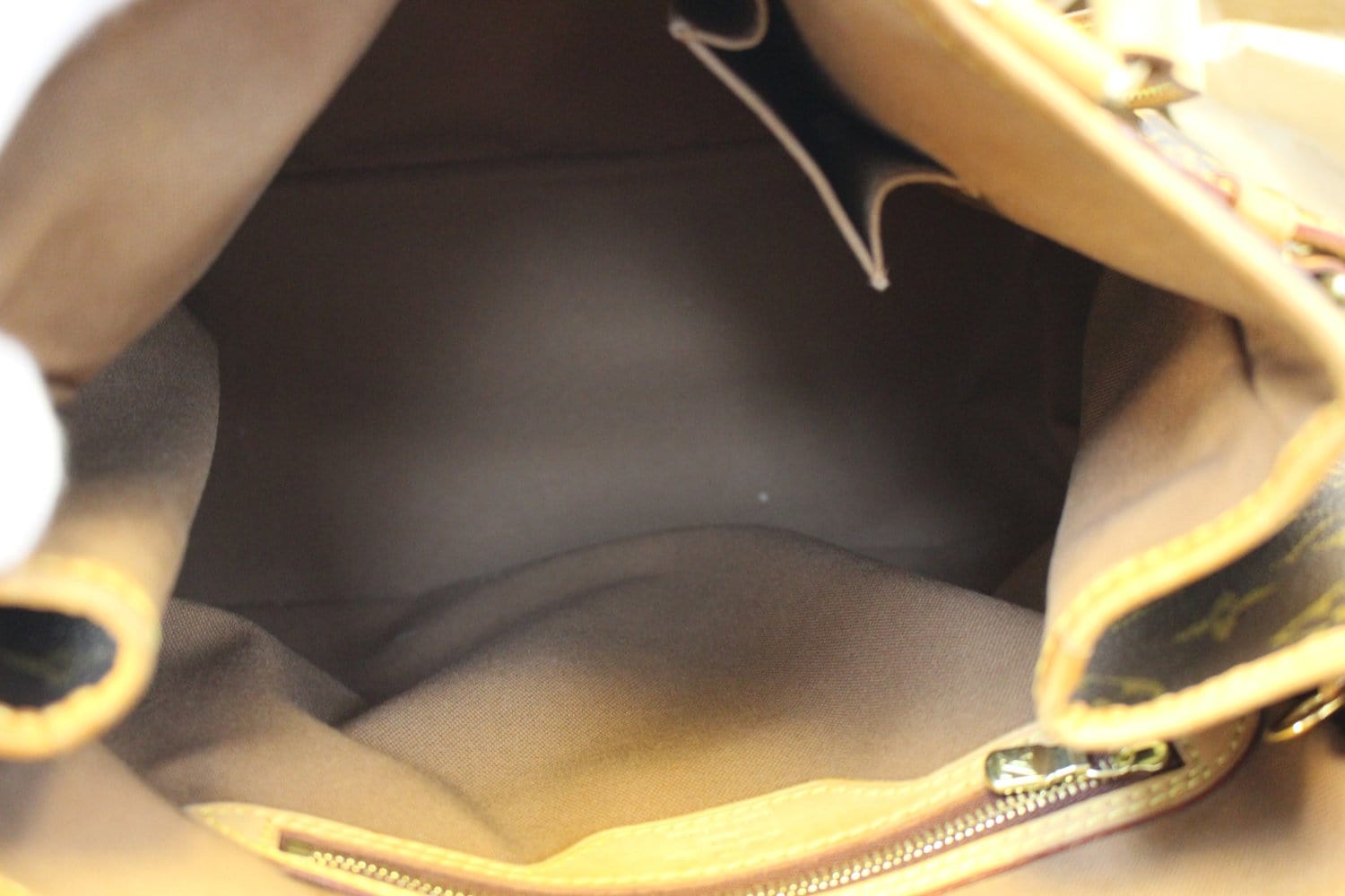 Louis Vuitton Batignolles Vertical Monogram Canvas Leather Tote Bag –  Brandoll