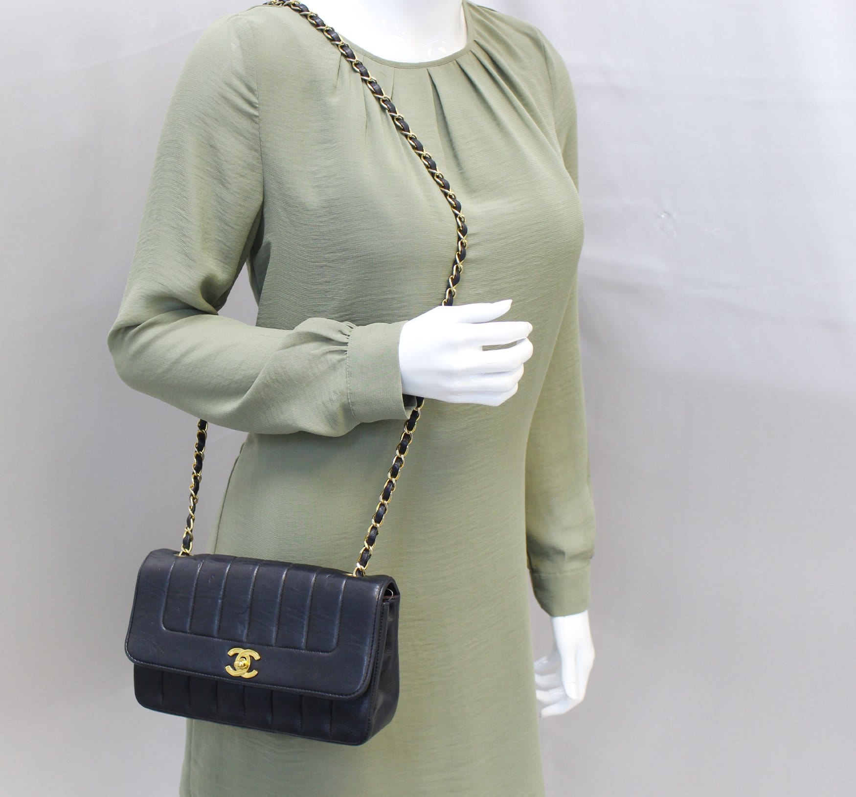 Chanel Shoulder Bag - CHANEL Purse Vertical Caviar Leather