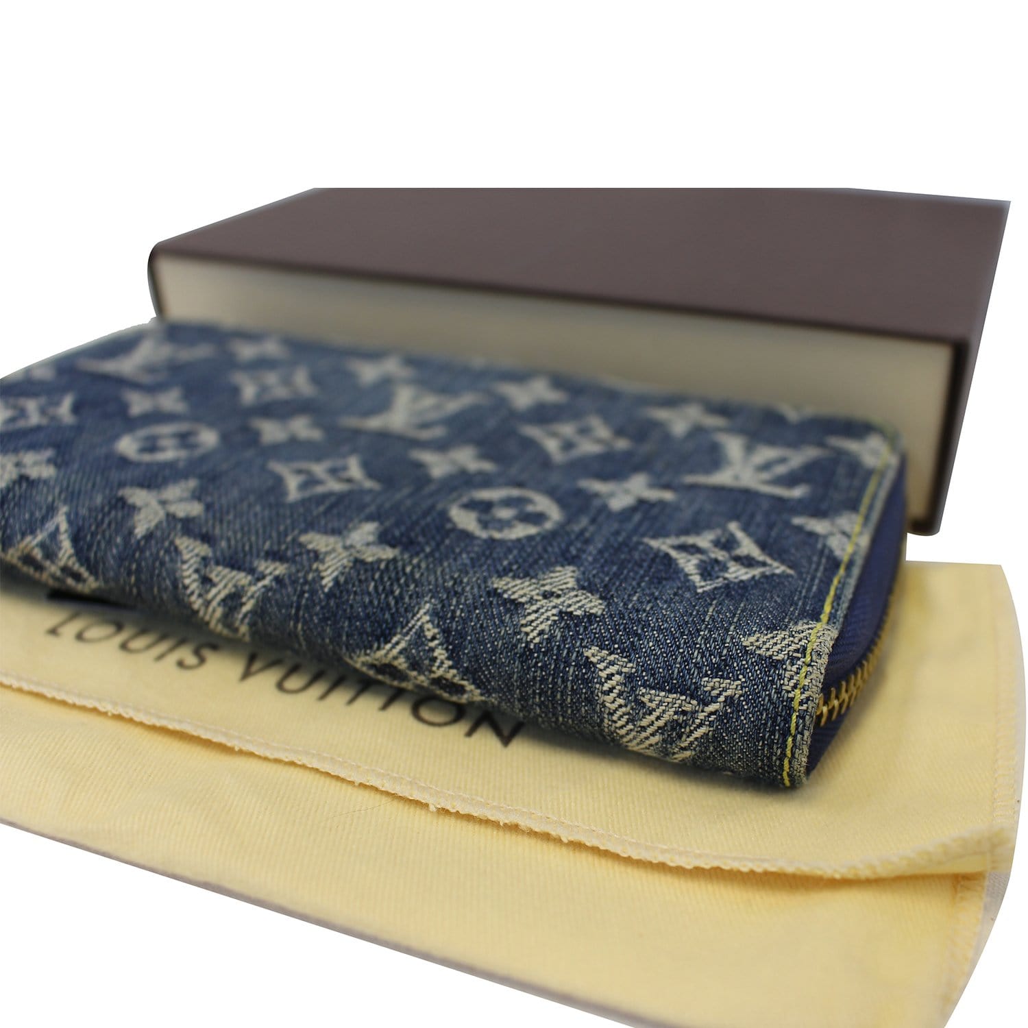 Sold at Auction: Louis Vuitton Monogram Denim Wallet
